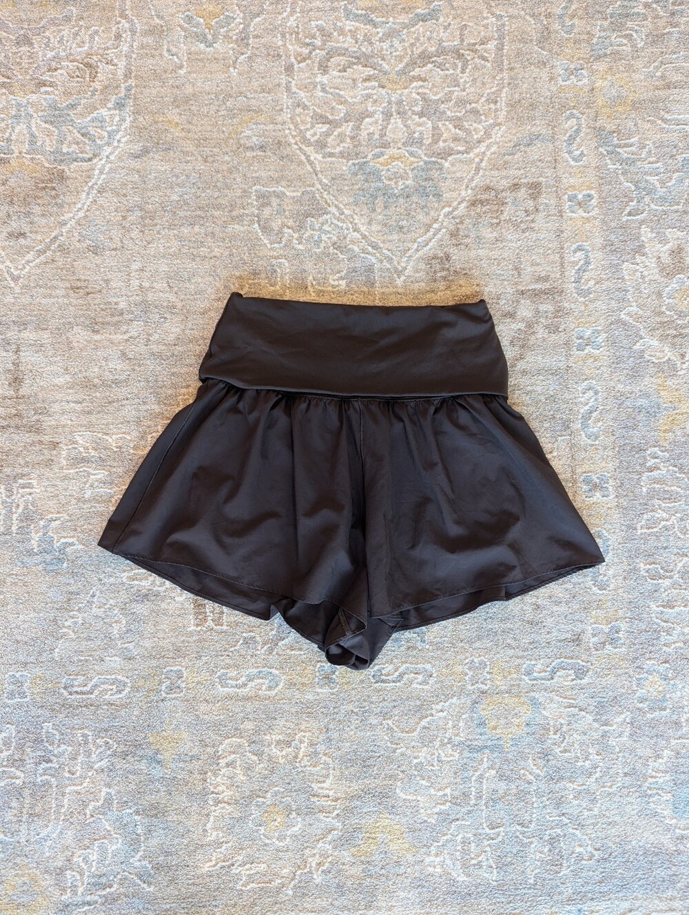 OFFLINE by Aerie Real ME Foldover Flowy Short Brown Size small